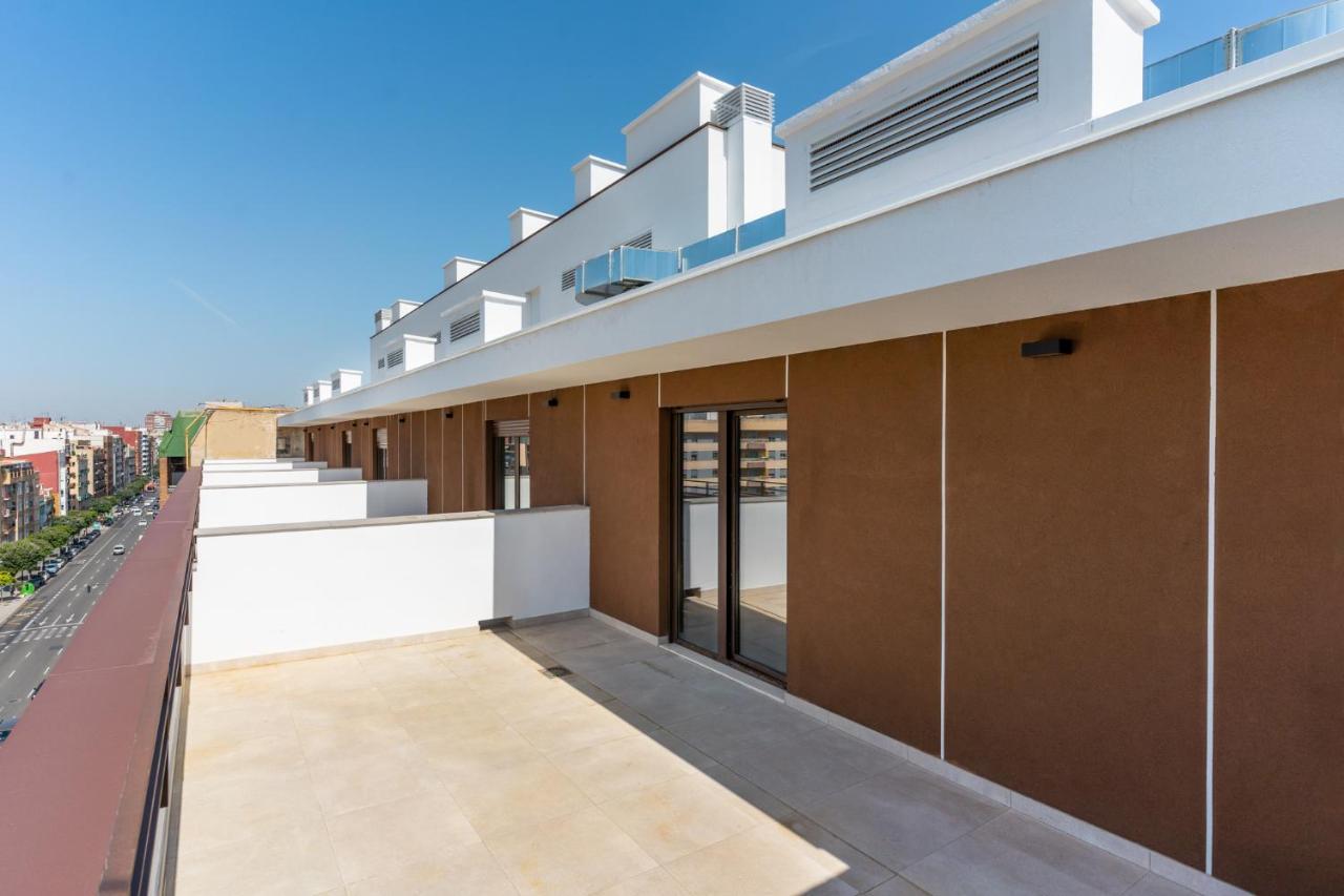 Micampus Avenida Del Puerto - Residencia De Estudiantes Apartment Valencia Exterior photo