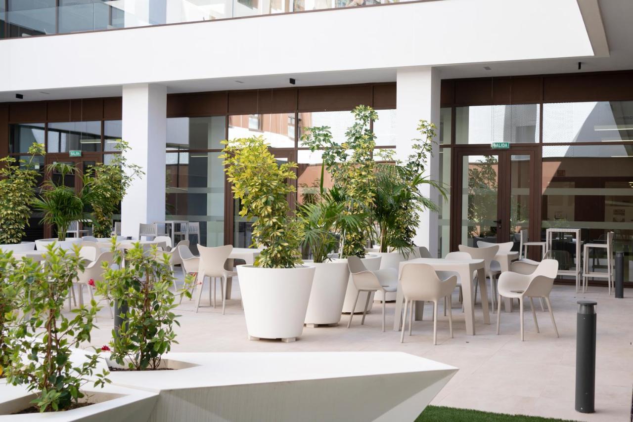 Micampus Avenida Del Puerto - Residencia De Estudiantes Apartment Valencia Exterior photo